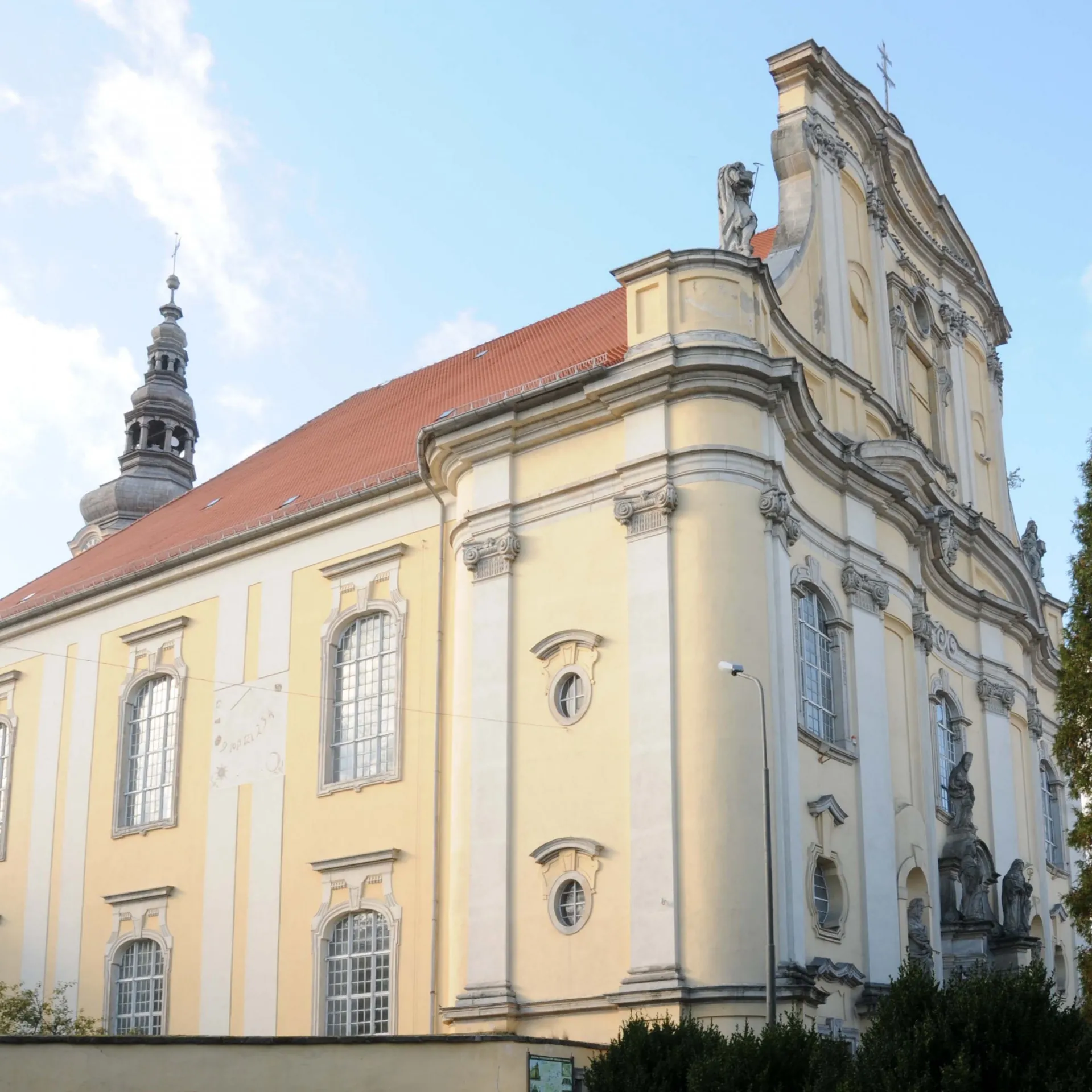 Parafia św. Maternusa B.M. - zdjęcie 2