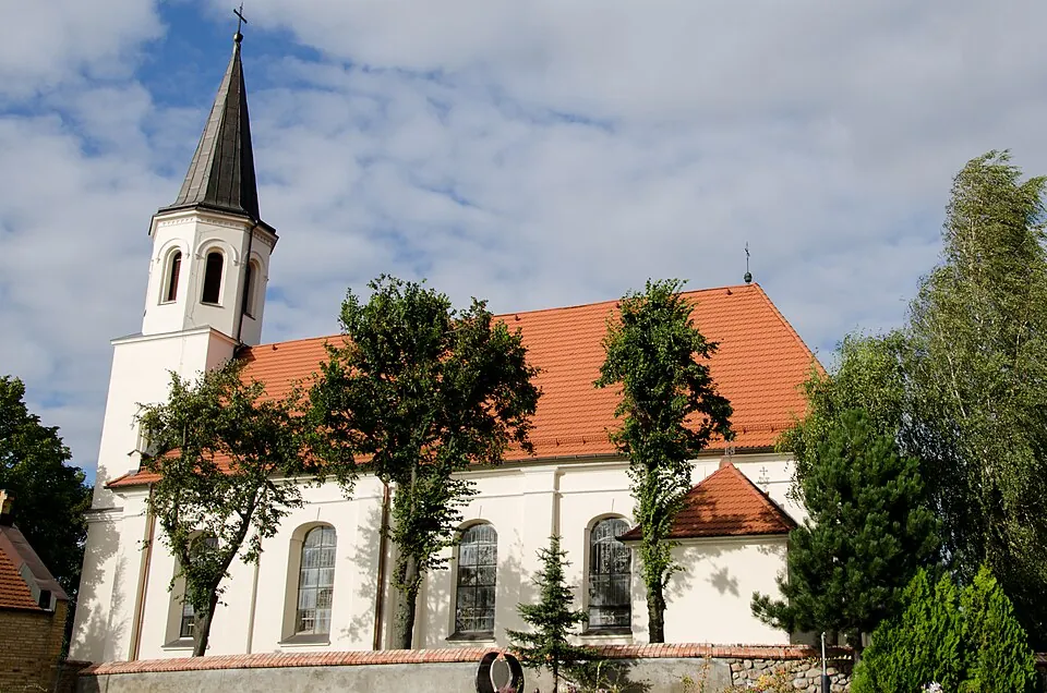 Kościół - Parafia św. Michała Archanioła i Wniebowzięcia NMP