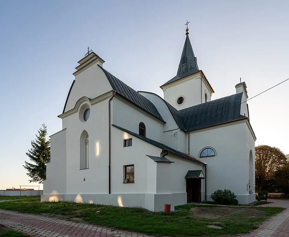 Kościół: Parafia św. Mikołaja Bpa, Łoniów