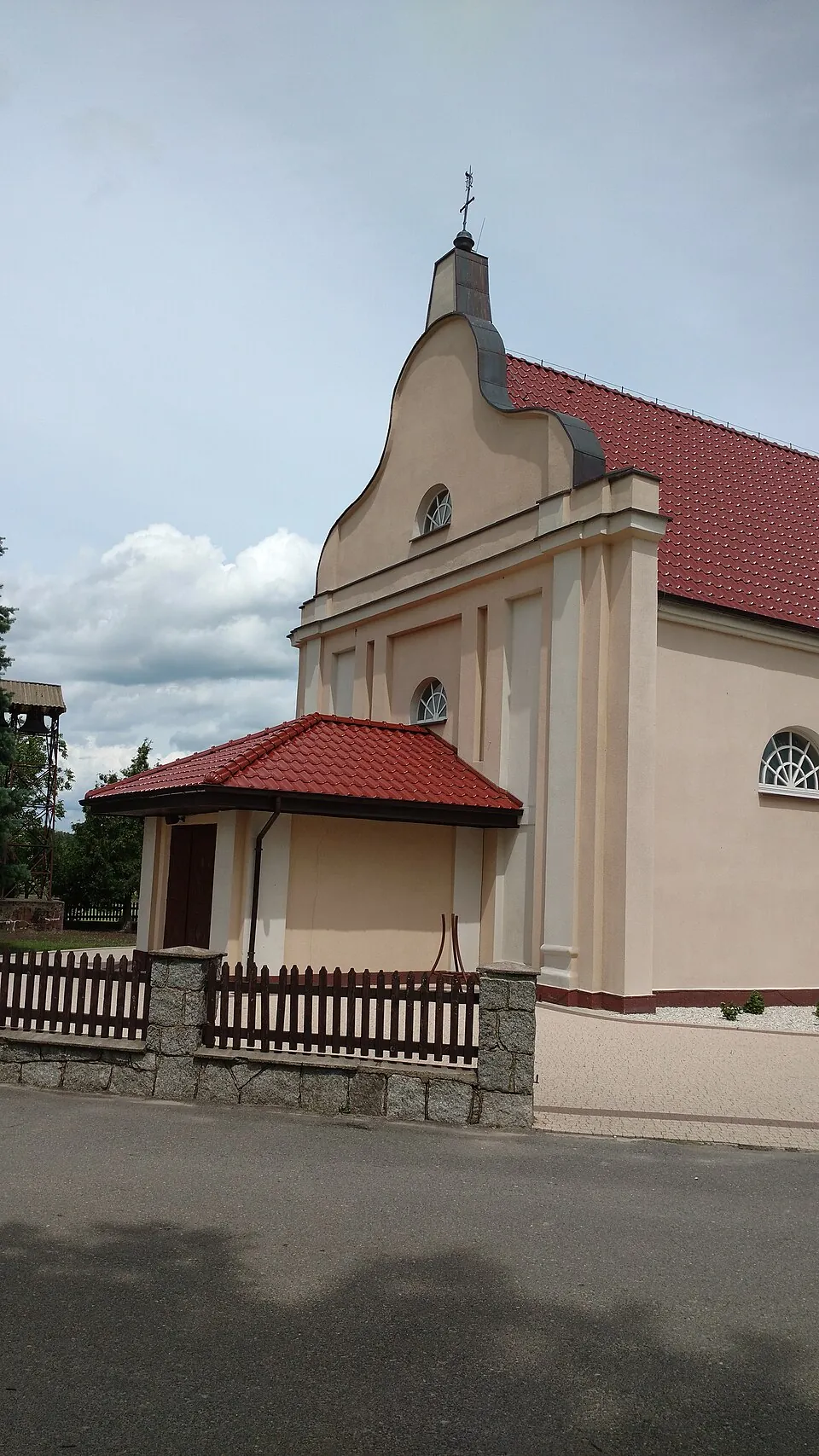 Kościół - Parafia św. Mikołaja i MB Szkaplerznej