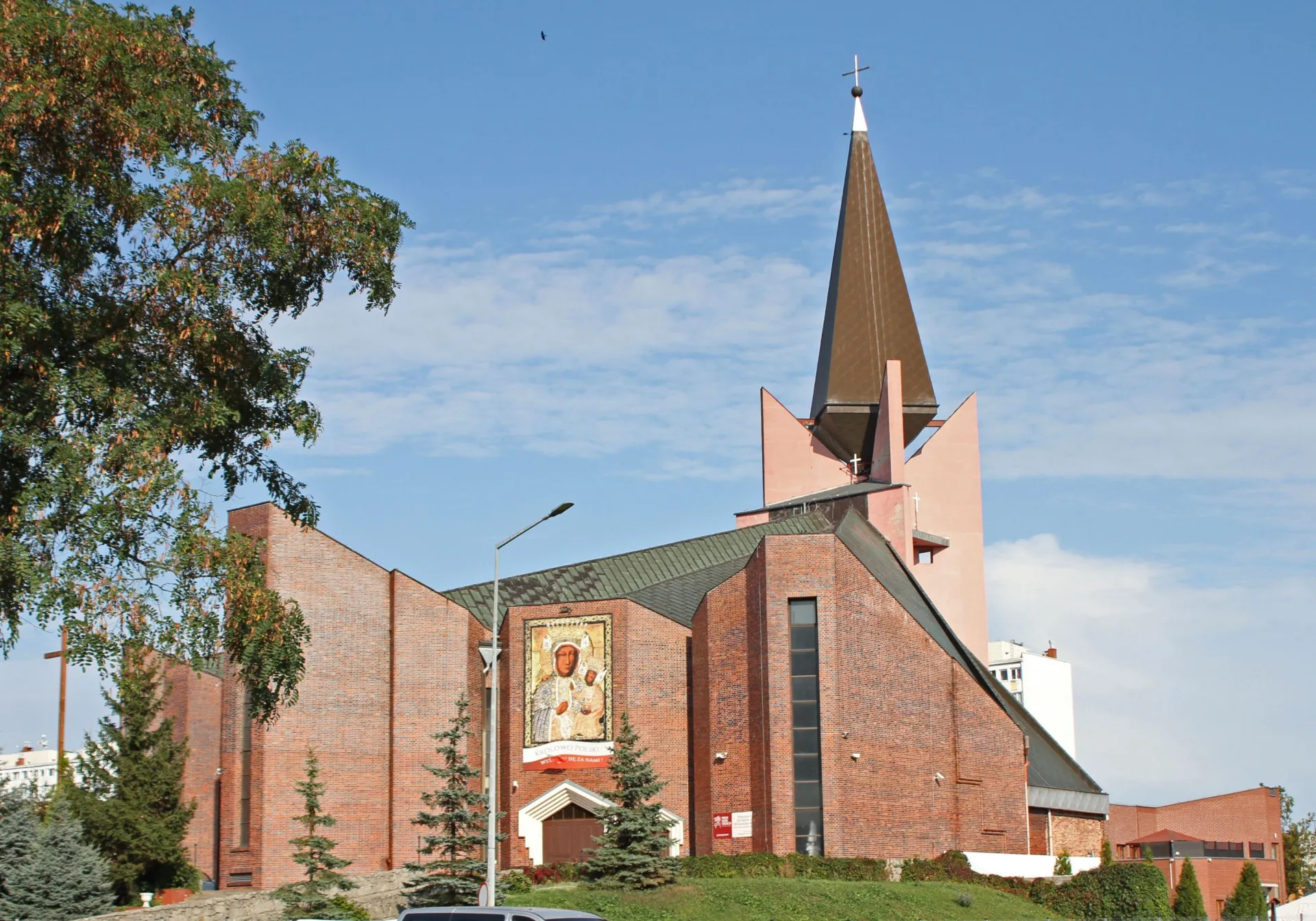 Parafia MB Królowej Polski - zdjęcie 3