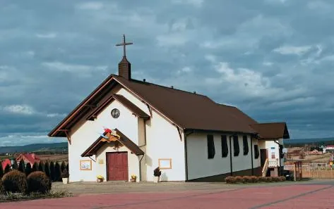Parafia św. S. Faustyny Kowalskiej - zdjęcie 2