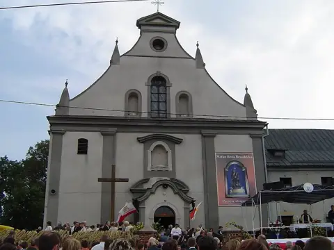 Kościół: Parafia św. Sebastiana, Rywałd