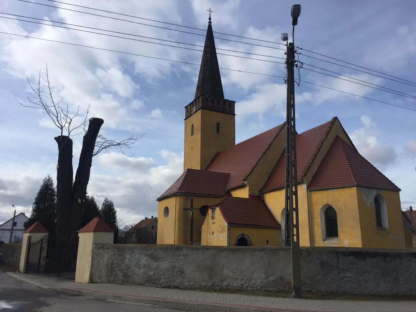 Parafia św. Stanisława Biskupa i Męczennika - zdjęcie 2