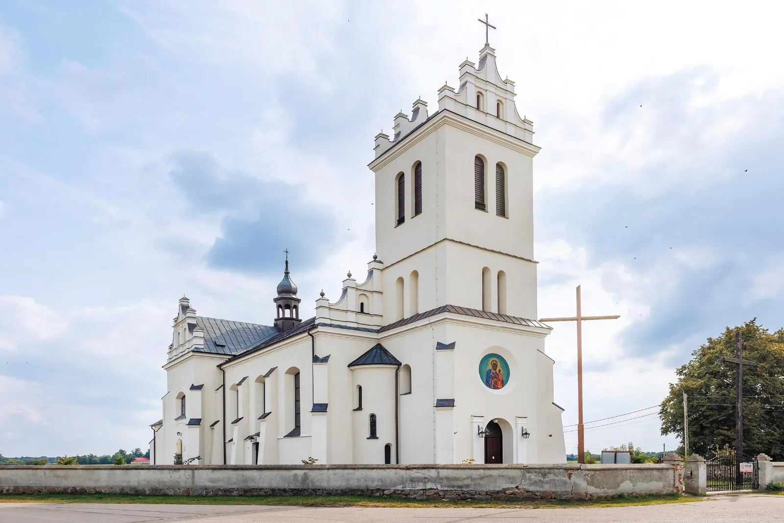 Parafia św. Stanisława BM - zdjęcie 2