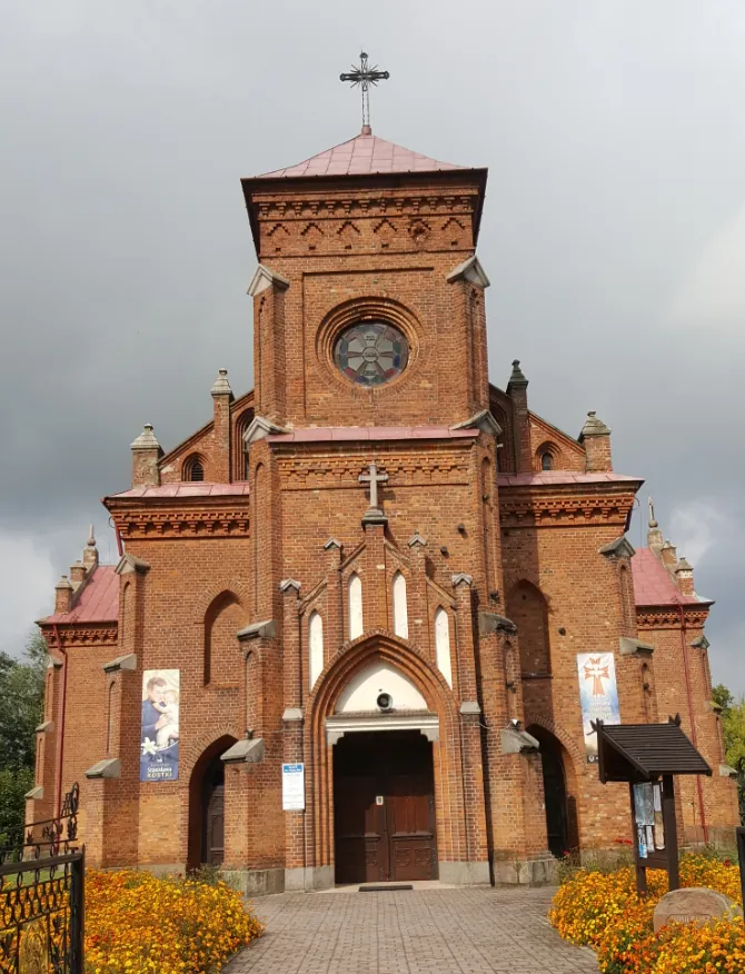 Parafia św. Stanisława BM - zdjęcie 2