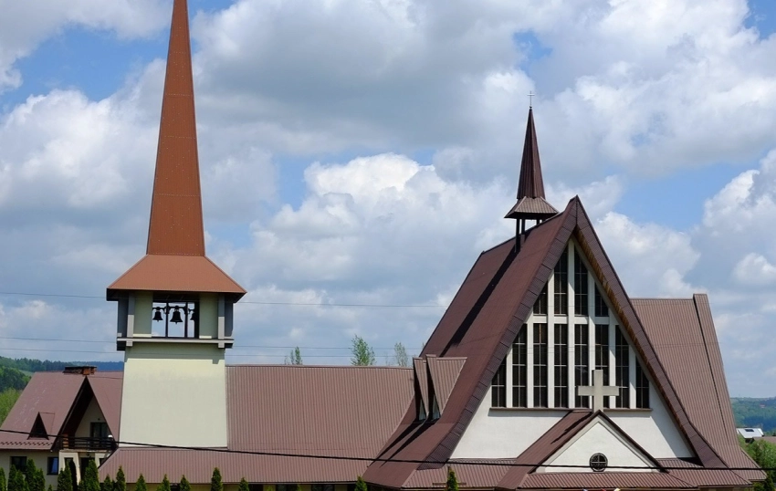 Parafia św. Stanisława BM - zdjęcie 2