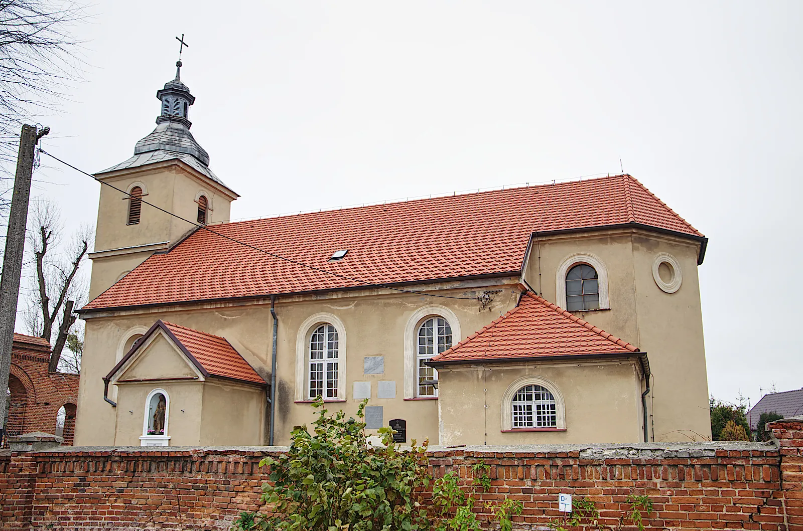 Parafia św. Stanisława Bp - zdjęcie 2