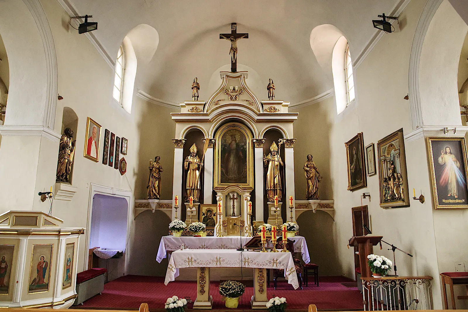 Parafia św. Stanisława Bp - zdjęcie 3
