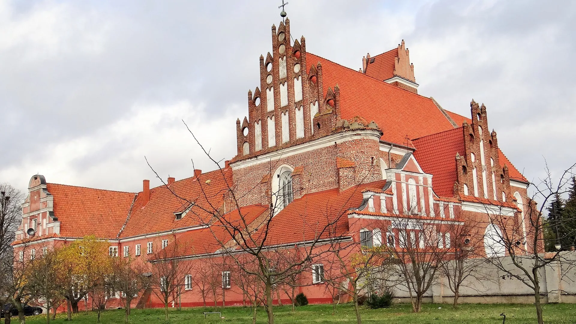Parafia św. Stanisława Kostki - zdjęcie 2