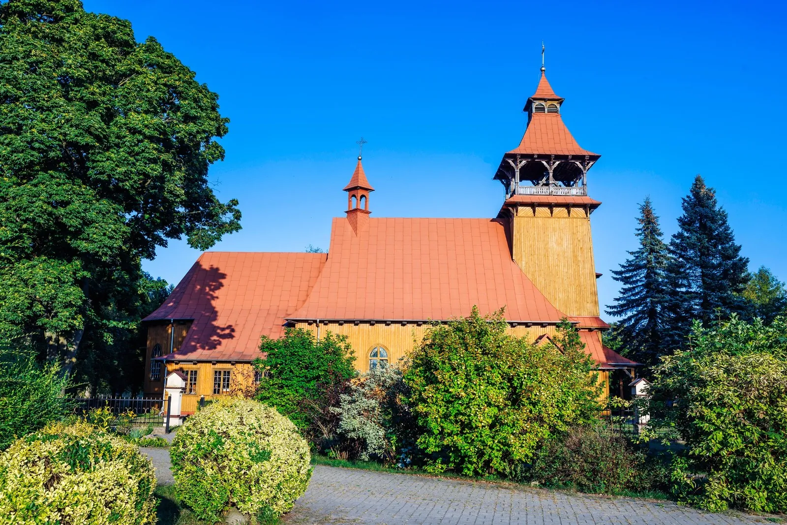 Parafia św. Teresy od Dzieciątka Jezus - zdjęcie 2