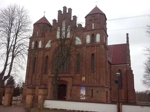 Kościół: Parafia św. Tomasza Apostoła, Dzierżenin