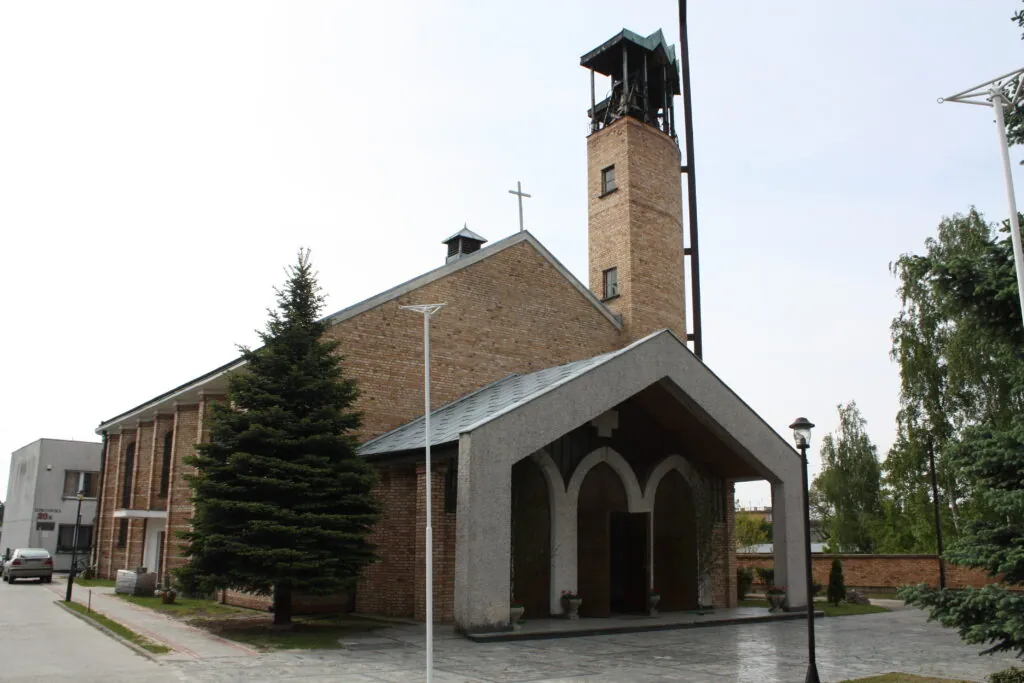 Parafia MB Królowej Polski - zdjęcie 2