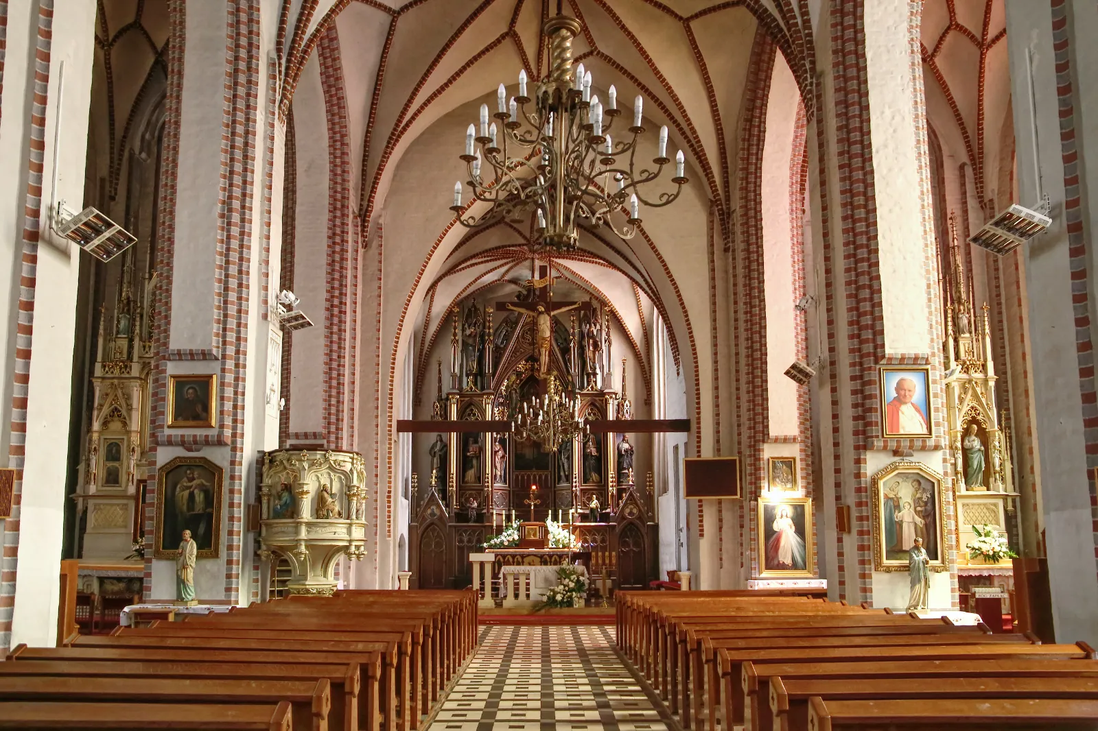 Parafia św. Wawrzyńca - zdjęcie 3