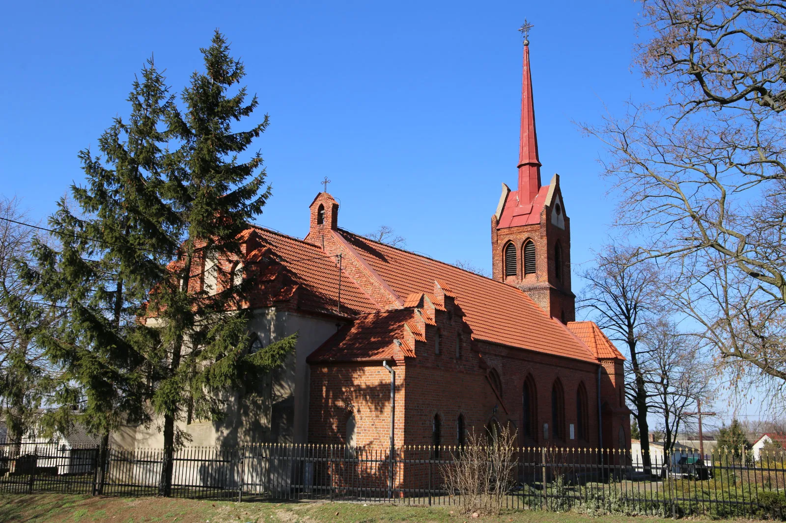 Parafia św. Wojciecha - zdjęcie 2