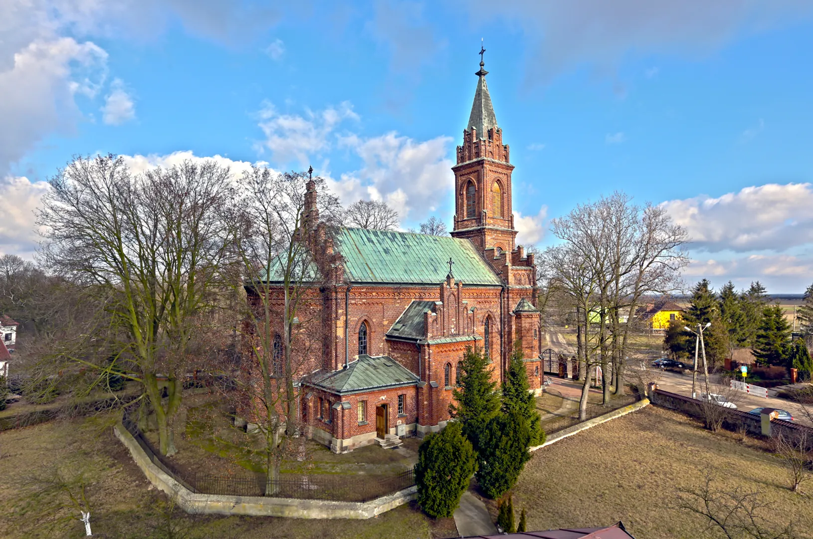 Parafia św. Wojciecha - zdjęcie 2