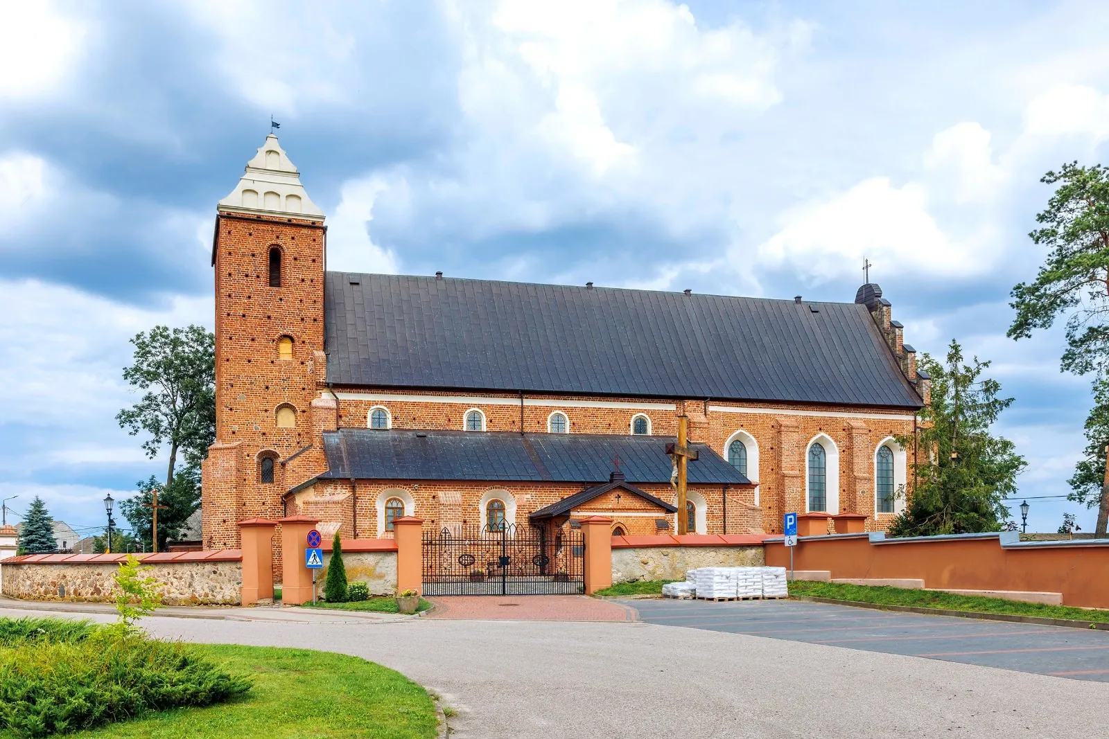 Parafia św. Wojciecha BM - zdjęcie 2