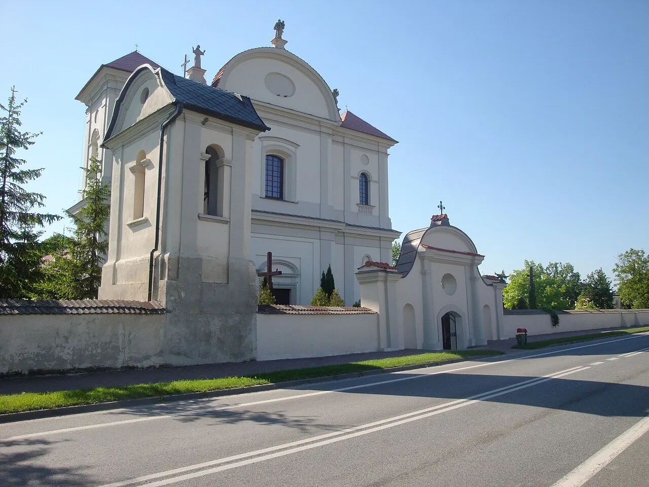 Kościół - Parafia Bożego Ciała