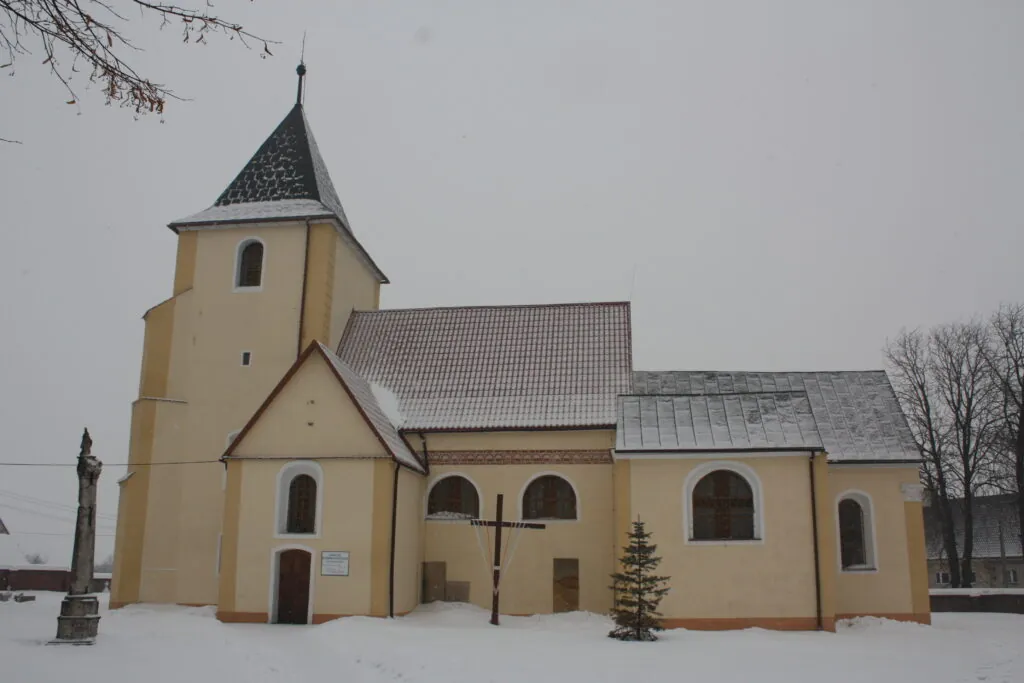 Kościół - Parafia Bożego Ciała