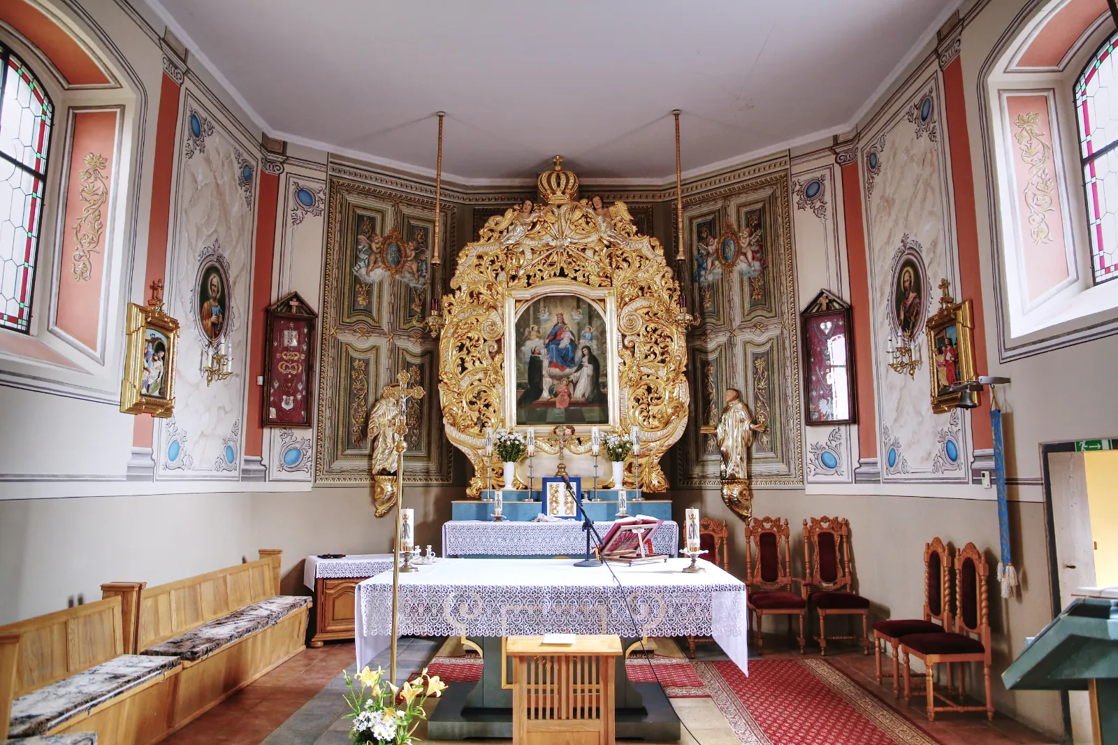Parafia Imienia NMP - zdjęcie 2