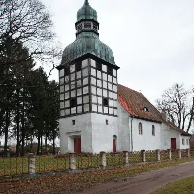 Kościół: Parafia Matki Bożej Dobrej Rady, Stare Wierzchowo