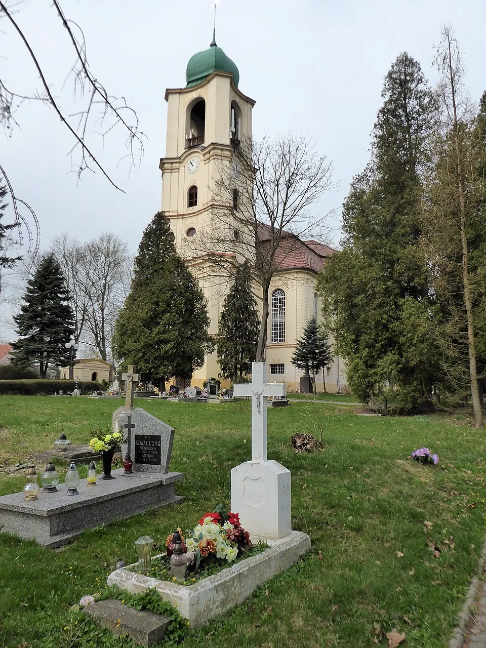 Kościół - Parafia MB Nieustającej Pomocy i Chrystusa Króla