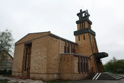 Kościół: Parafia MB Częstochowskiej, Przyborów