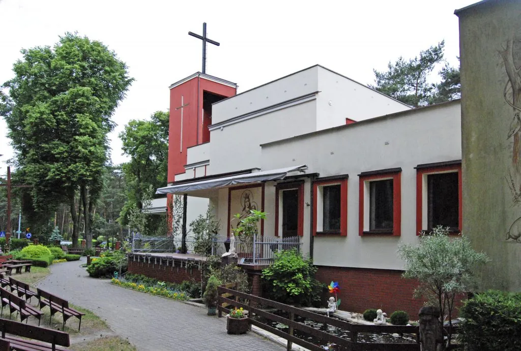 Kościół - Parafia MB Królowej