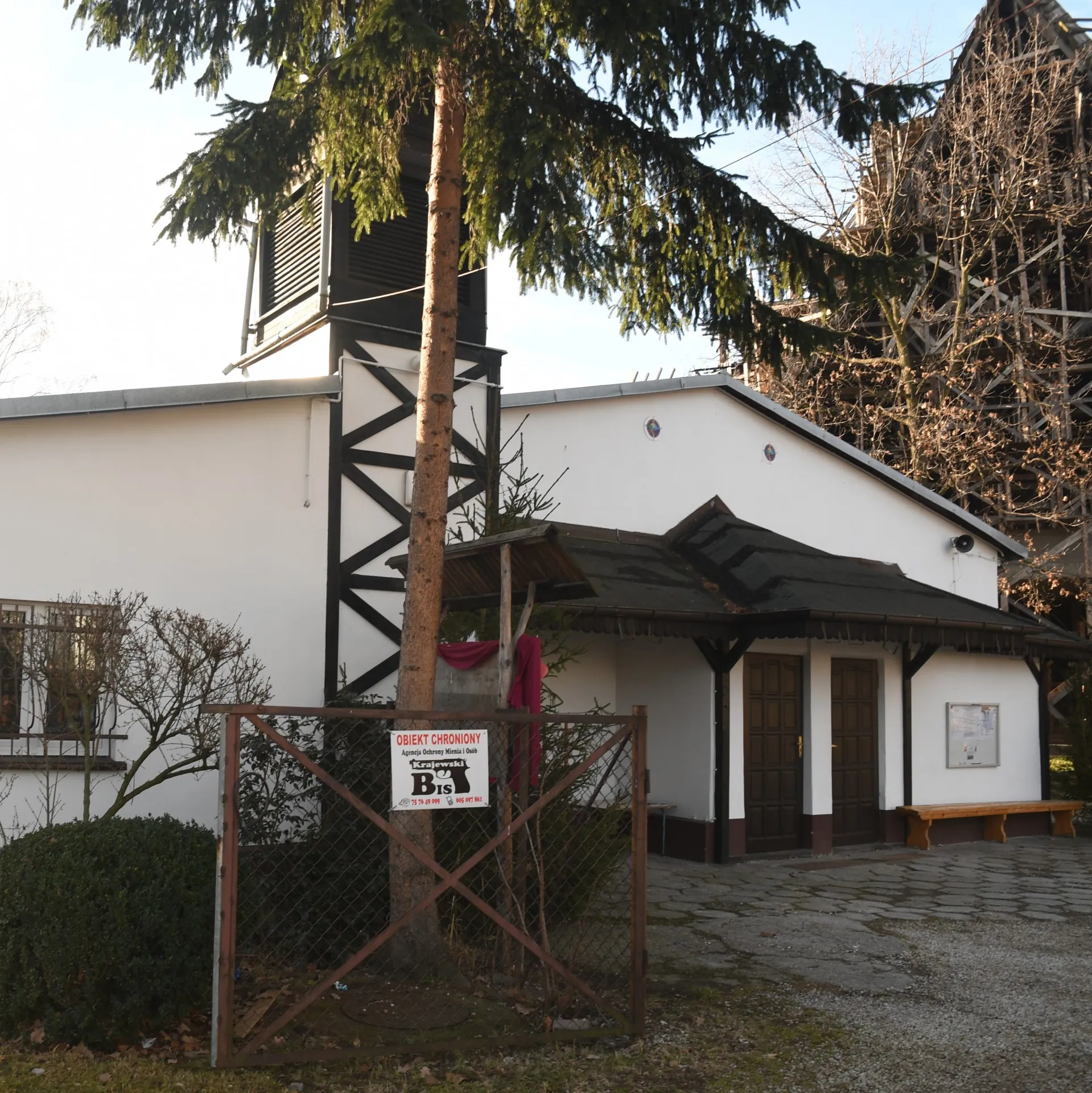 Kościół - Parafia MB Królowej Polski i św. Franciszka z Asyżu