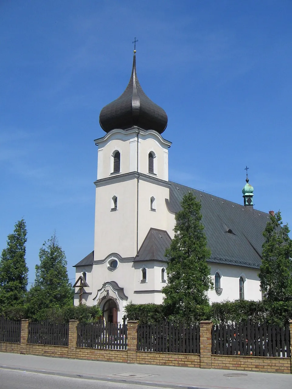 Kościół - Parafia MB Różańcowej