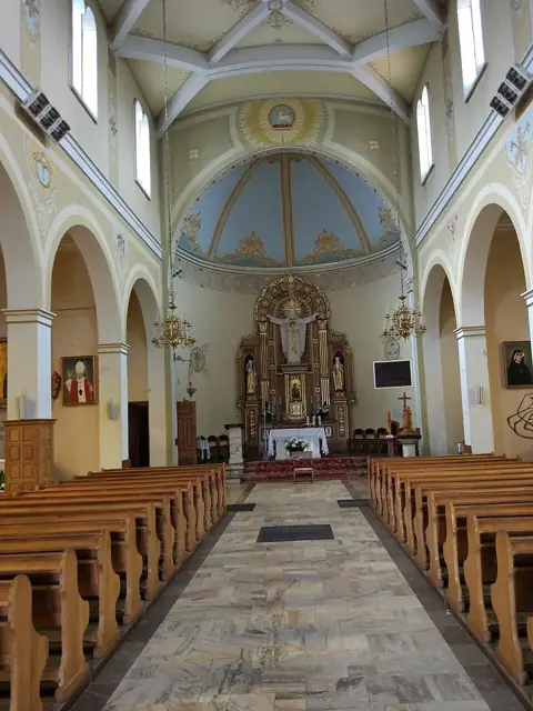 Kościół: Parafia MB Różańcowej, Miechów-Charsznica