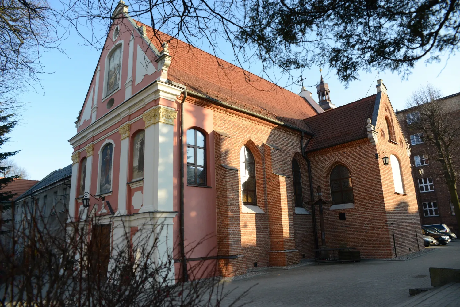 Parafia MB Uzdrowienia Chorych na Duszy i na Ciele i św. Anny - zdjęcie 4