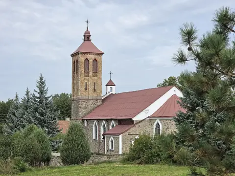 Kościół: Parafia MB Wspomożenia Wiernych, Grodzisk