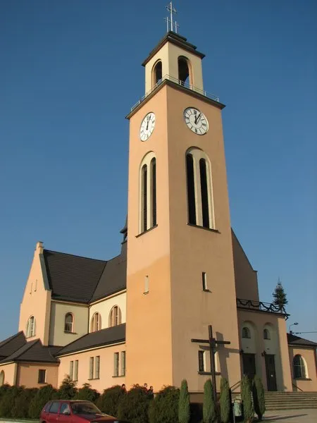 Kościół - Parafia MB Wszechpośredniczki Łask i św. Antoniego