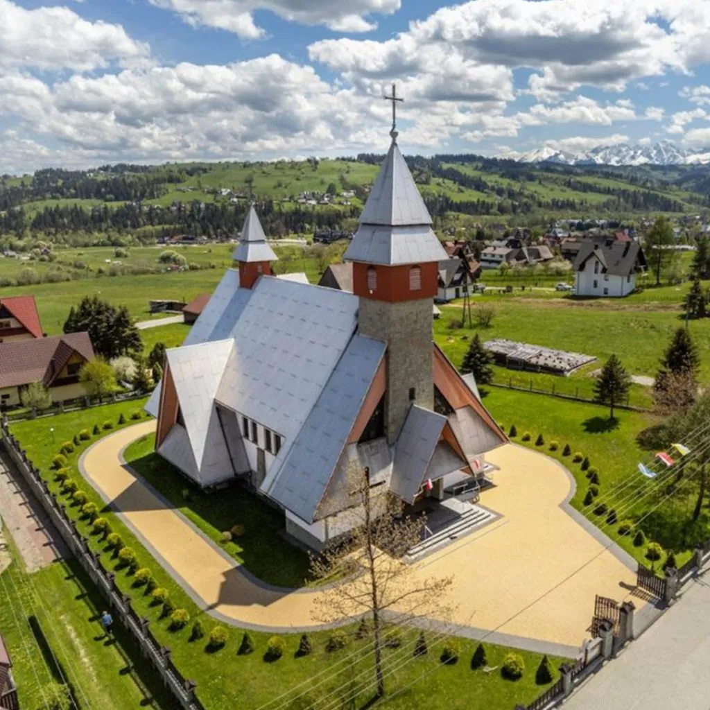 Kościół - Parafia Miłosierdzia Bożego