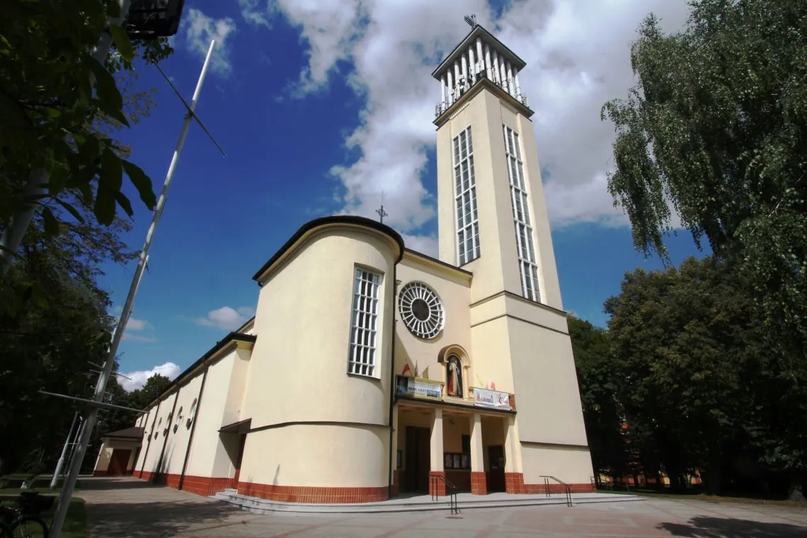 Kościół - Parafia Najświętszego Serca Pana Jezusa