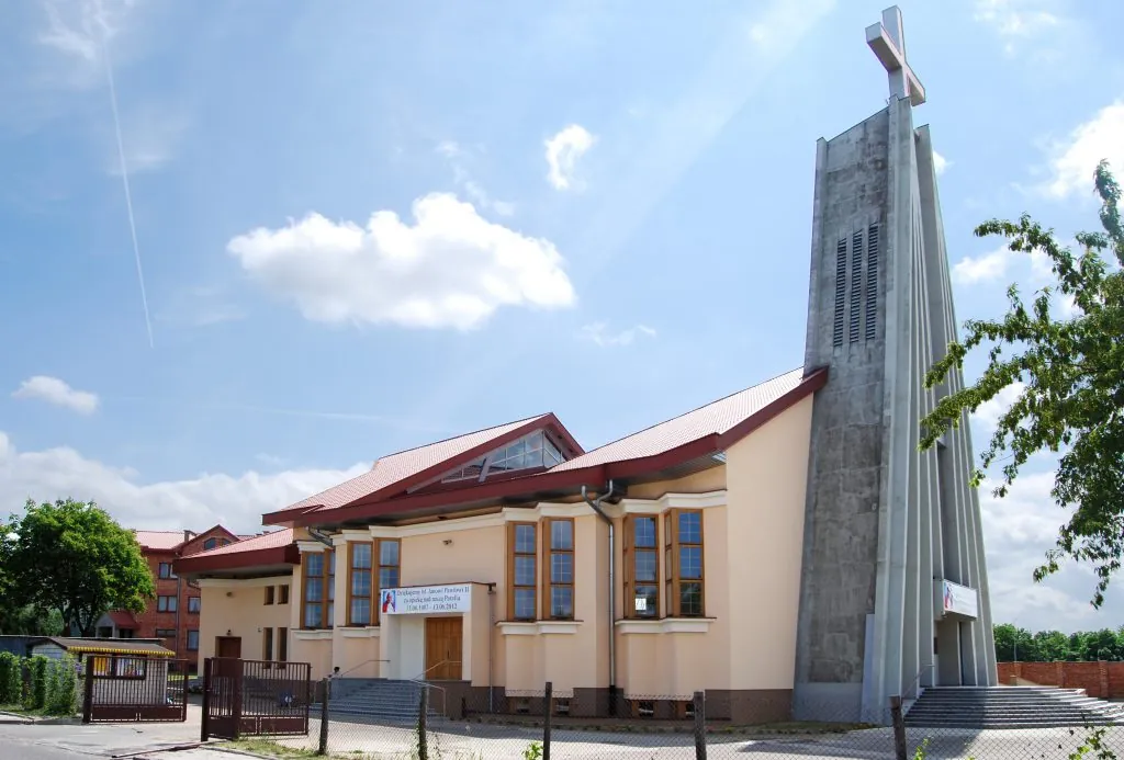 Kościół - Parafia Najświętszej Eucharystii