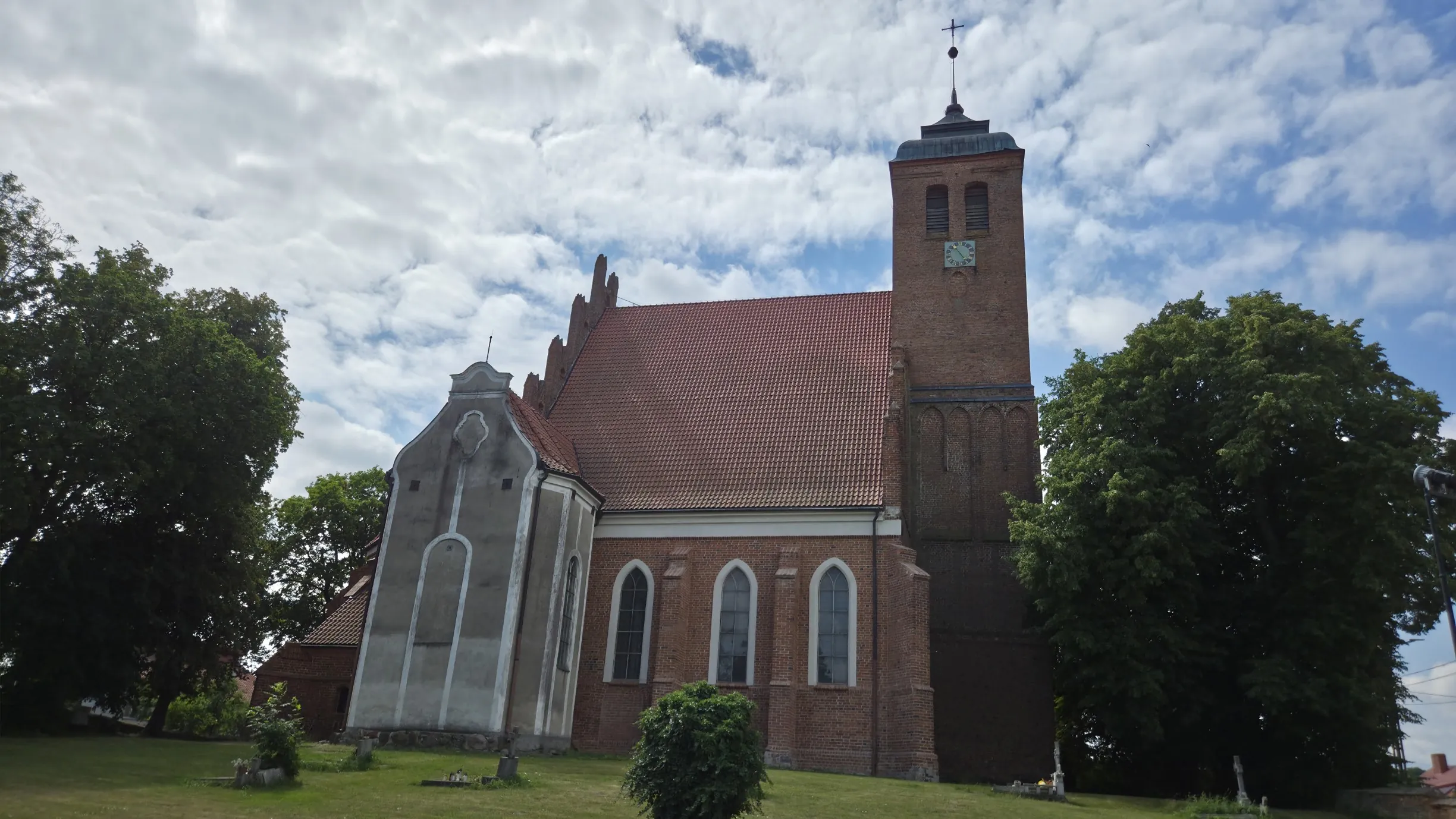 Parafia Narodzenia NMP - zdjęcie 2