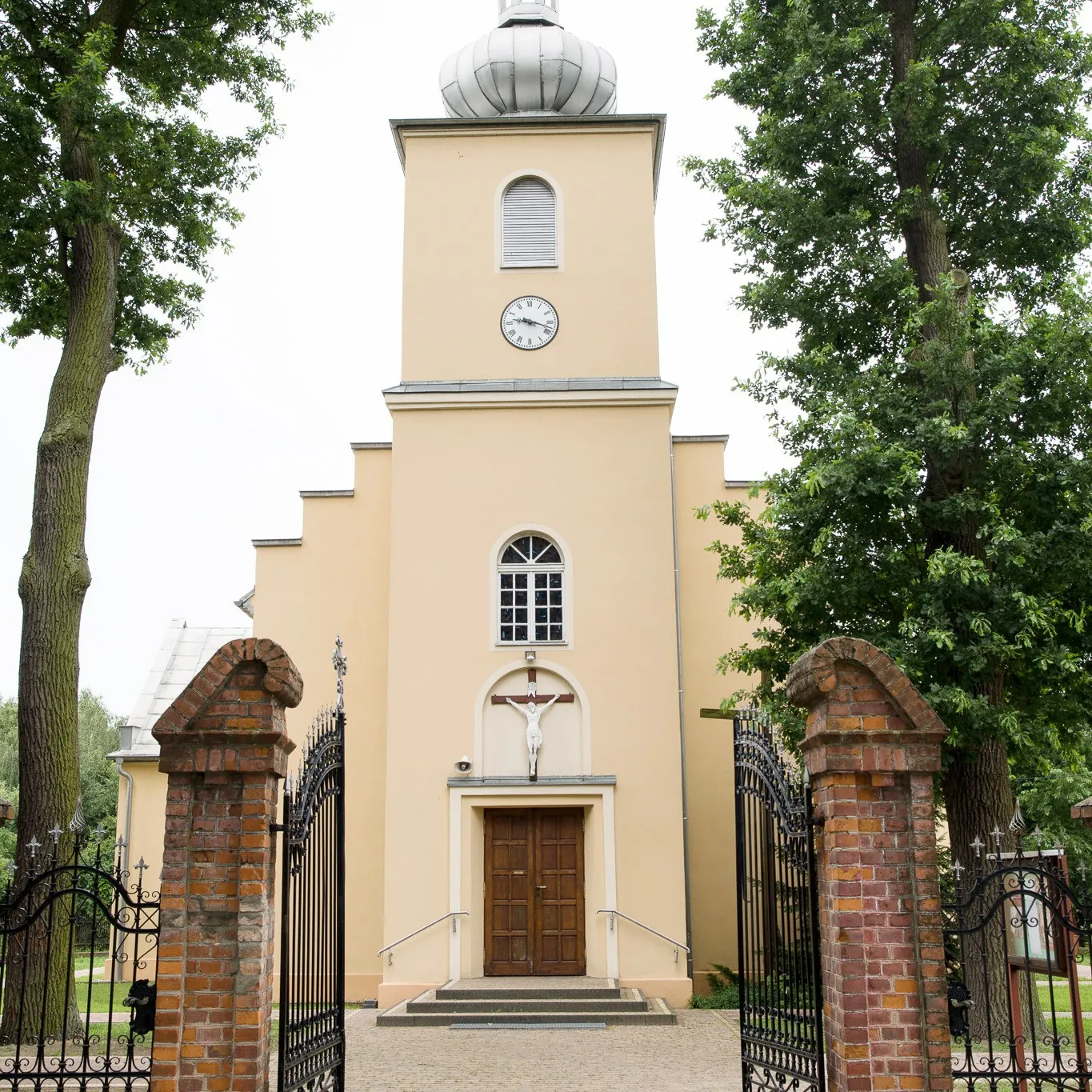 Kościół - Parafia Narodzenia NMP