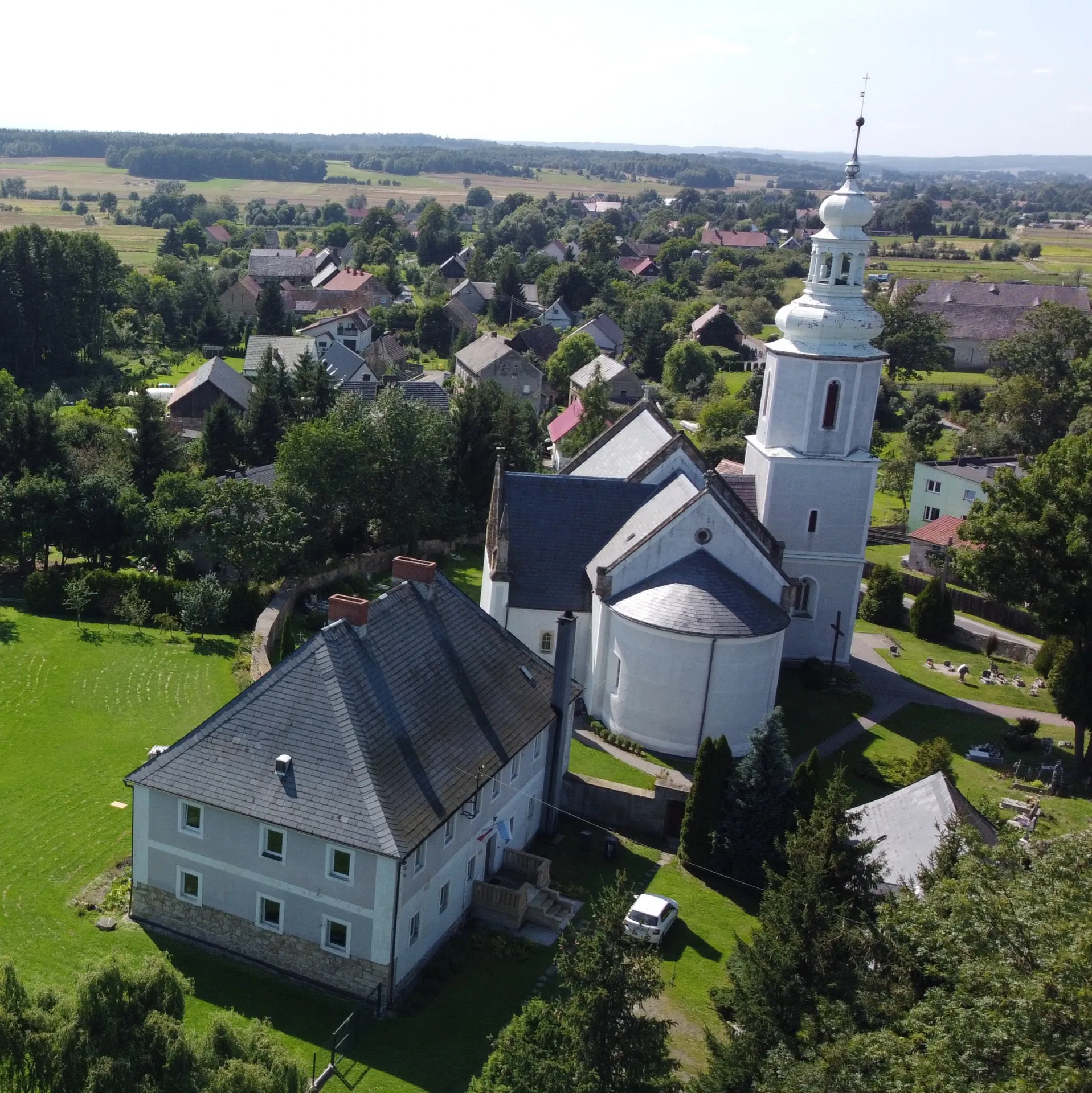 Parafia MB Szkaplerznej - zdjęcie 2