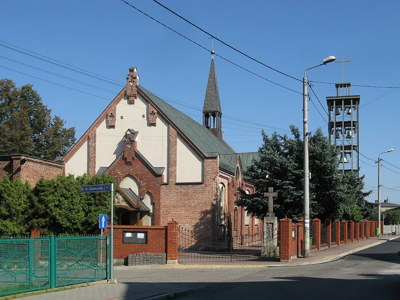 Kościół - Parafia Nawiedzenia NMP