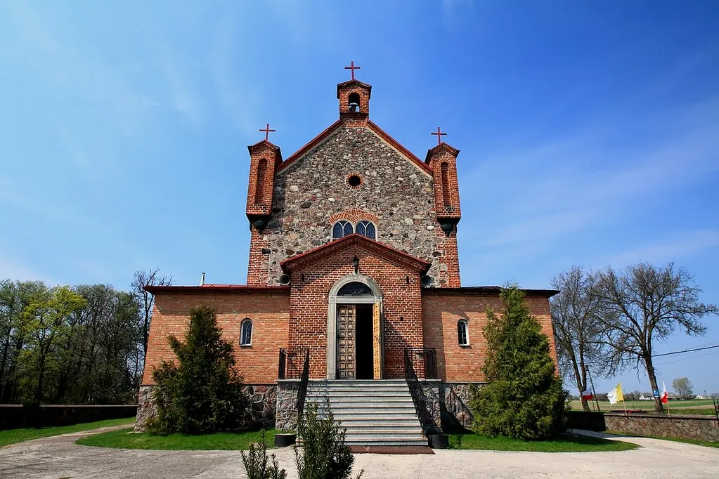 Parafia MB Szkaplerznej - zdjęcie 2