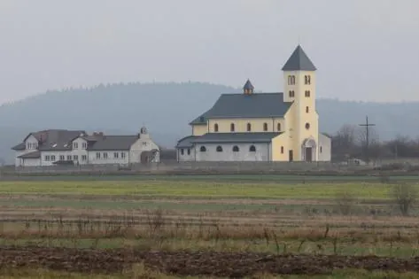 Parafia Bł. Wincentego Kadłubka - zdjęcie 2