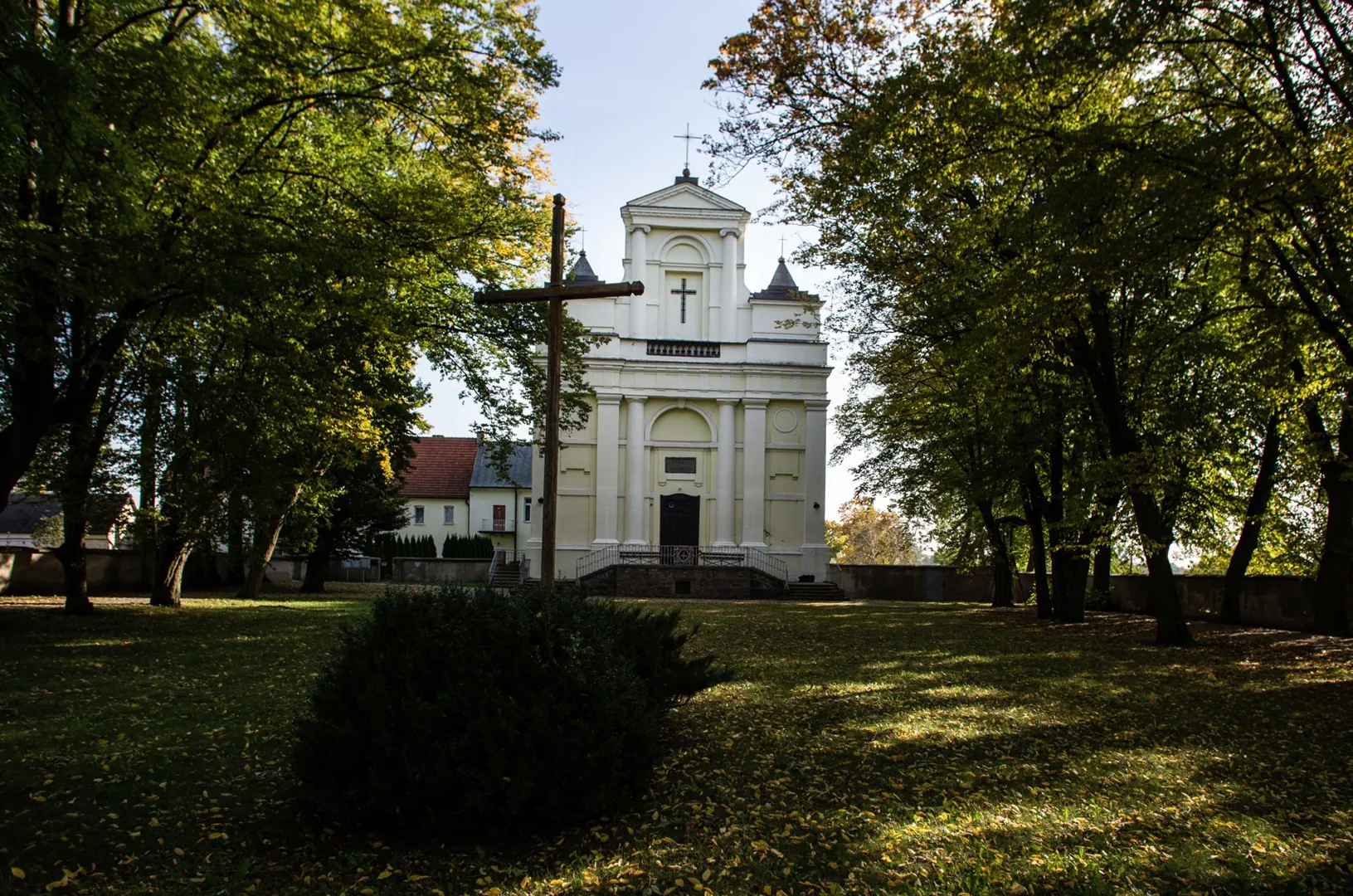 Kościół - Parafia Nawiedzenia NMP