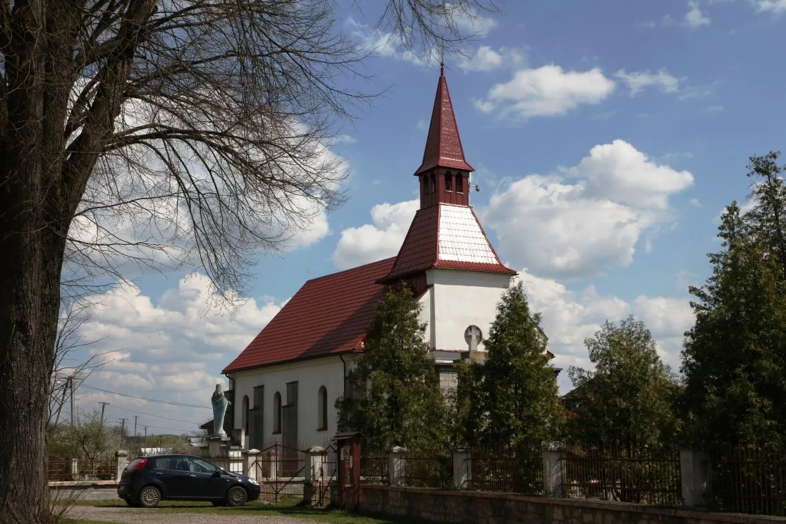 Kościół - Parafia Nawiedzenia NMP
