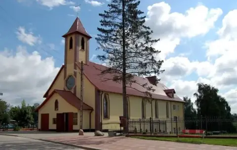 Kościół: Parafia Niepokalanego Poczęcia NMP, Ryn