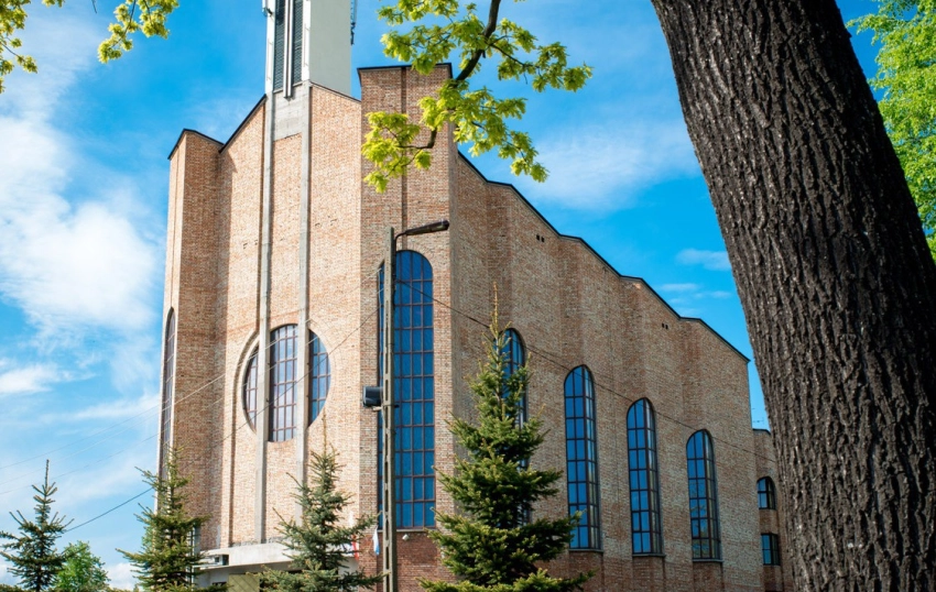 Parafia MB Szkaplerznej - zdjęcie 2