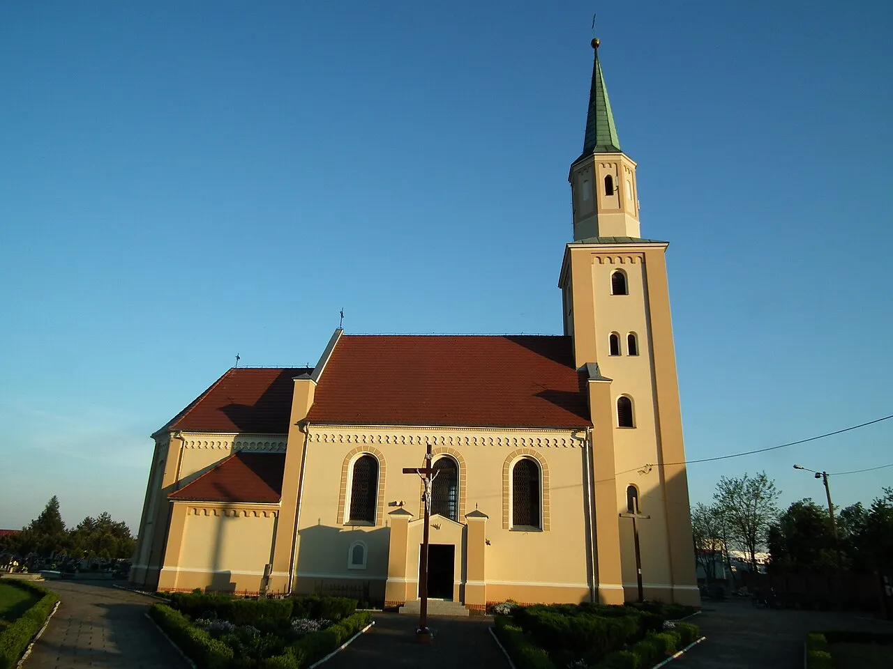 Kościół - Parafia Niepokalanego Poczęcia NMP