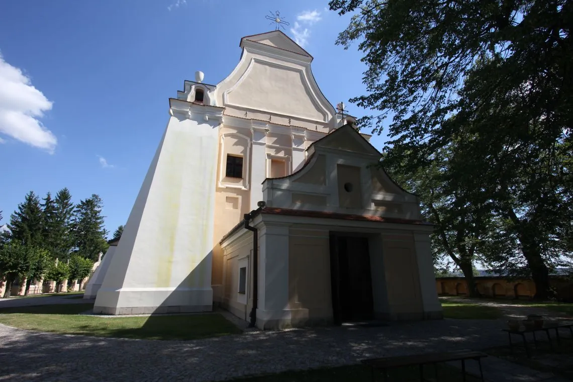 Parafia MB Szkaplerznej - zdjęcie 2