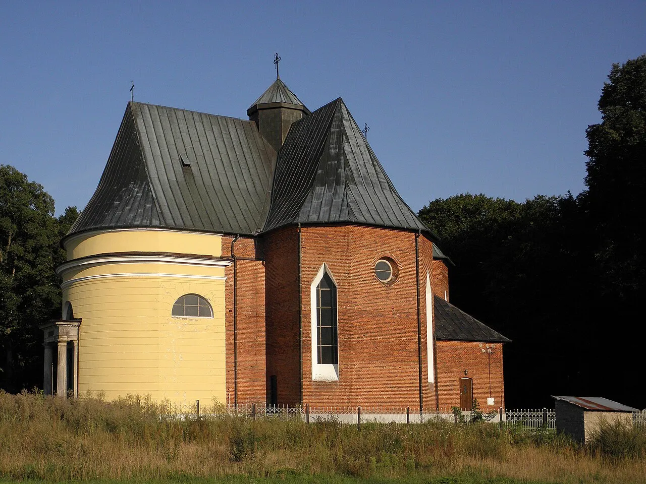 Kościół - Parafia Niepokalanego Poczęcia NMP
